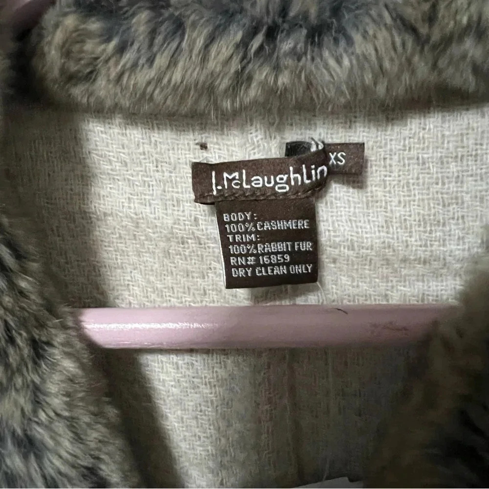 NWT J. McLaughlin Alina Cashmere Fur Trim Vest Reversible Size XS - Picture 9 of 11